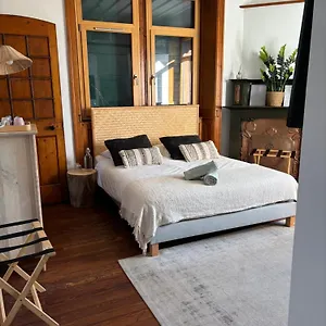 O'cottage Double Bed & Breakfast